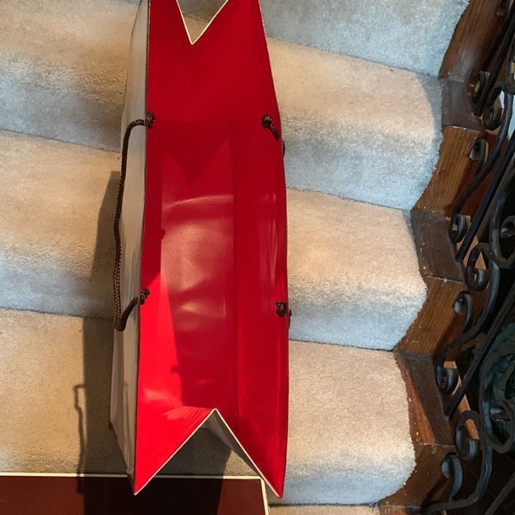 XL COACH leather logo handbag full of  pockets inside and out. LIKE BRAND NEW! - Picture 15 of 15